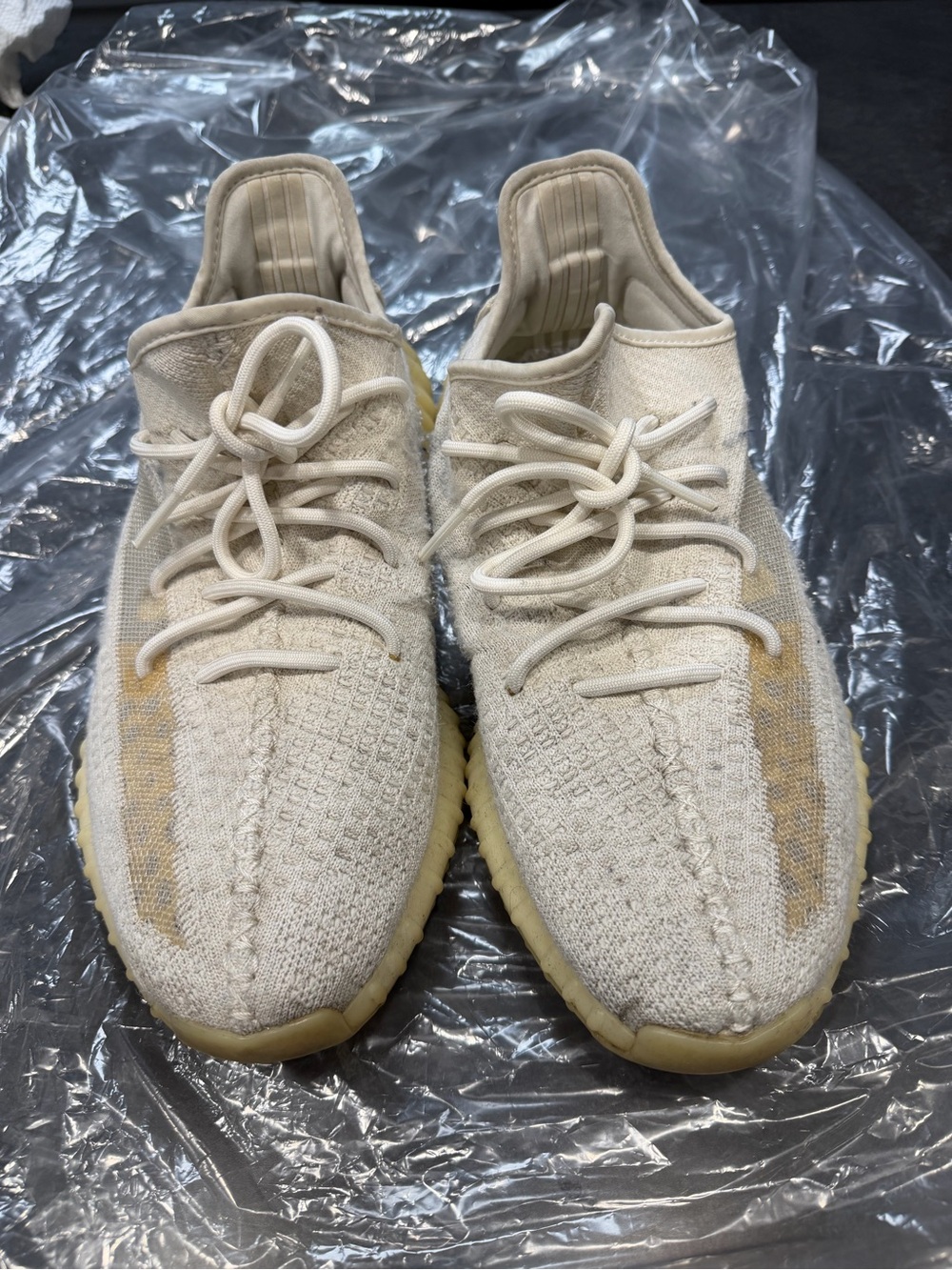 Yeezy boost 350 V2 Cream Knit Low-Top Sneakers with Gum Sole